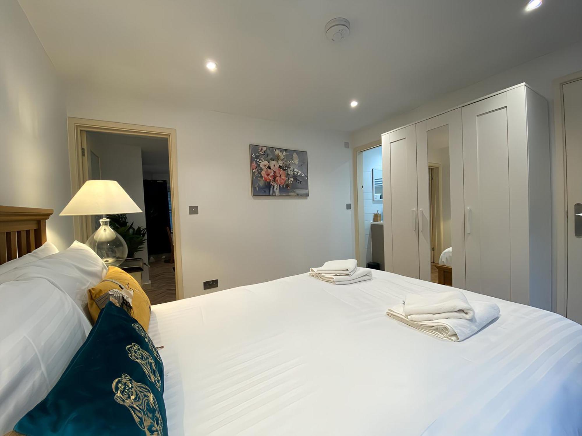Stunning 1Br - Super Central- Peaceful Area - Lower Ground Apartment 캠브리지 외부 사진