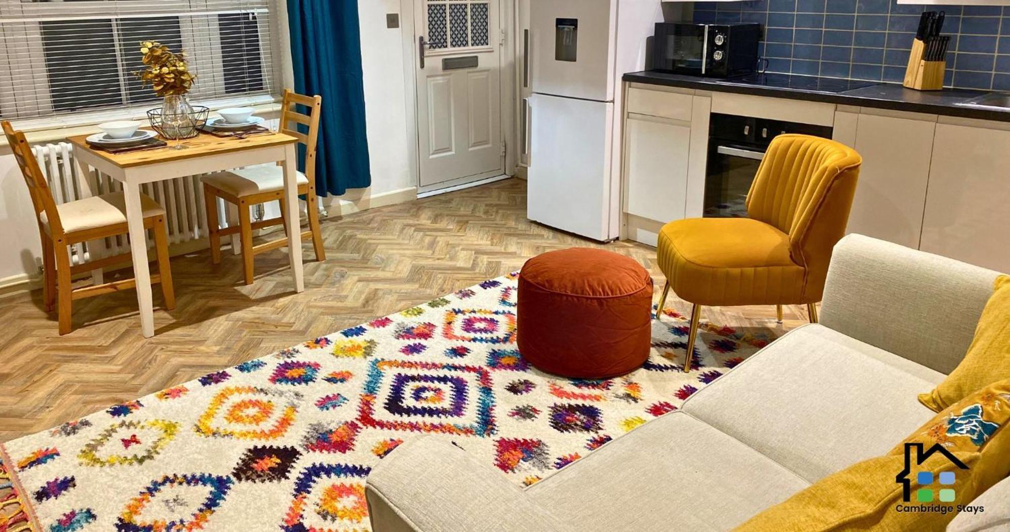 Stunning 1Br - Super Central- Peaceful Area - Lower Ground Apartment 캠브리지 외부 사진